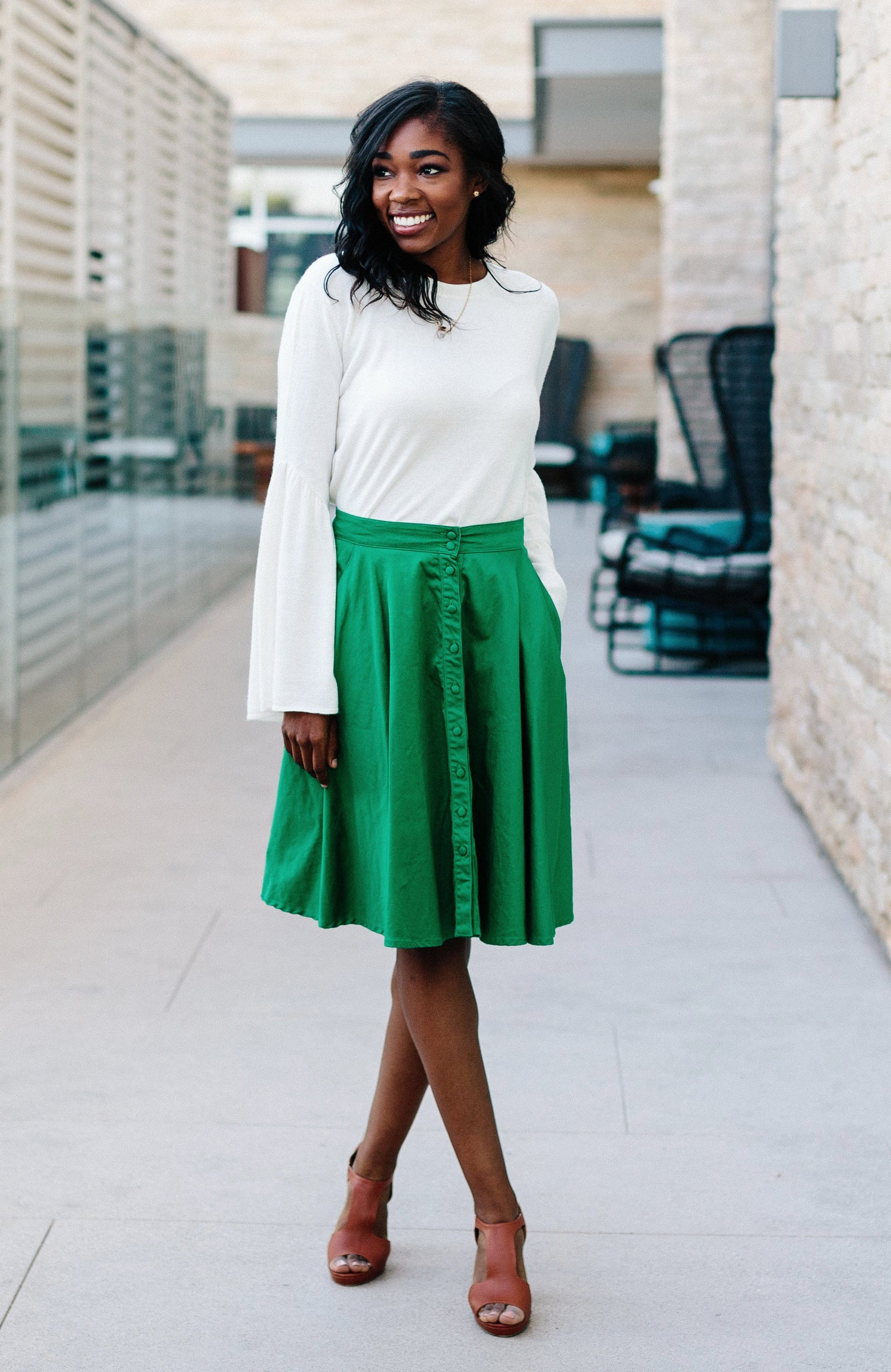 button-down skirt in kelly